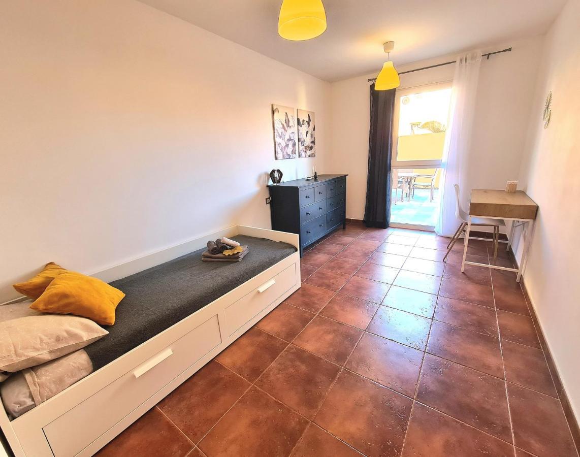 Casa Zalla 110M2, 200M2 Garden, Pool, 1Gb Wi-Fi, Private Parking 코라레호 외부 사진